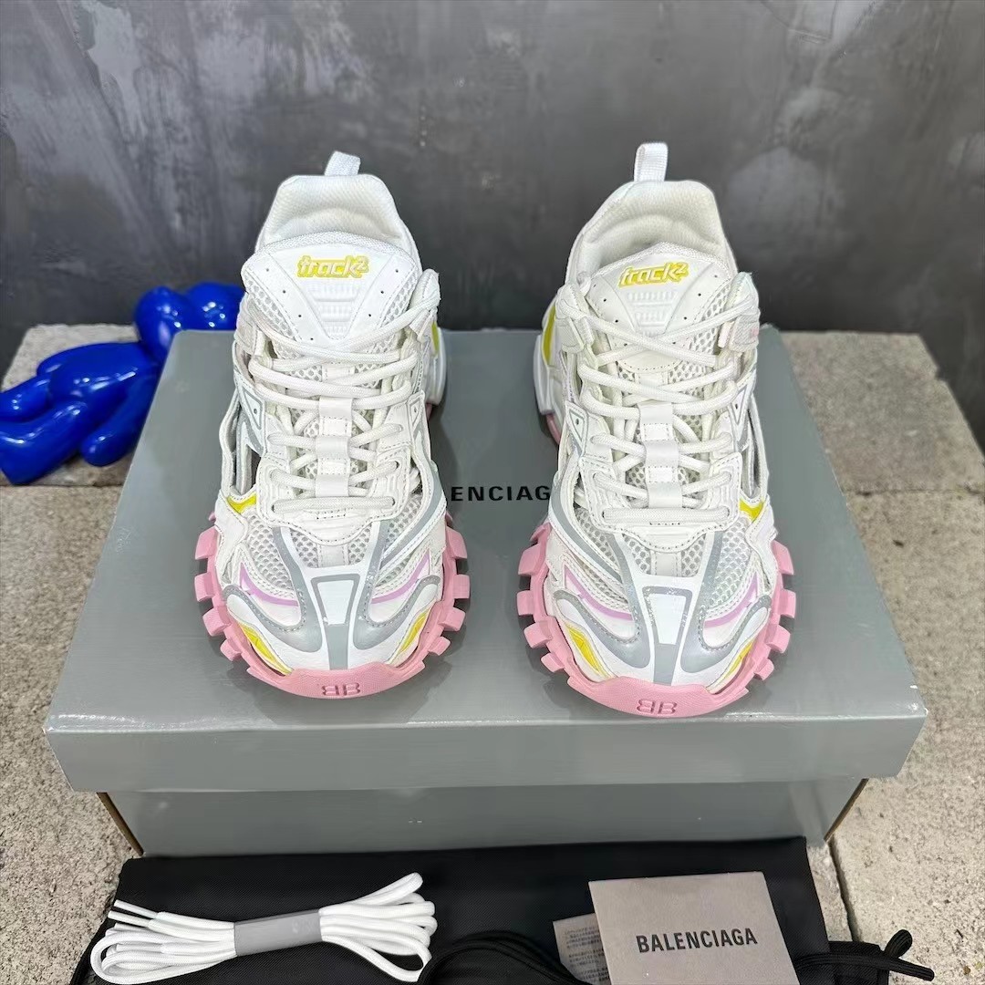 Balenciaga Track 2.0 Sneaker  - DesignerGu