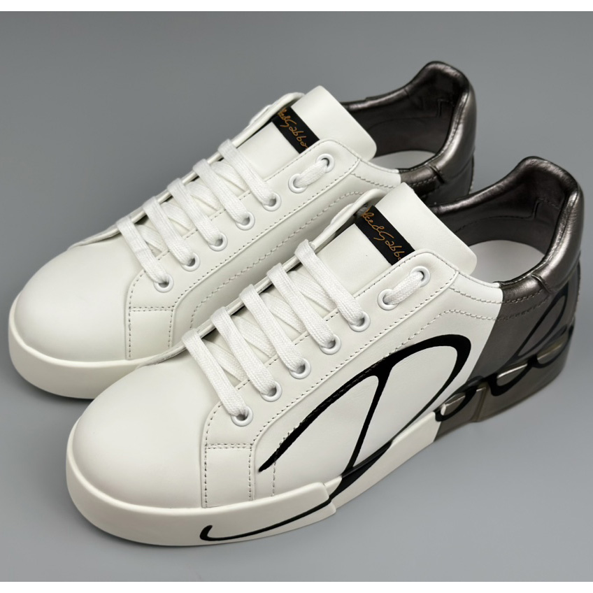 Dolce & Gabbana Leather Sneakers - DesignerGu