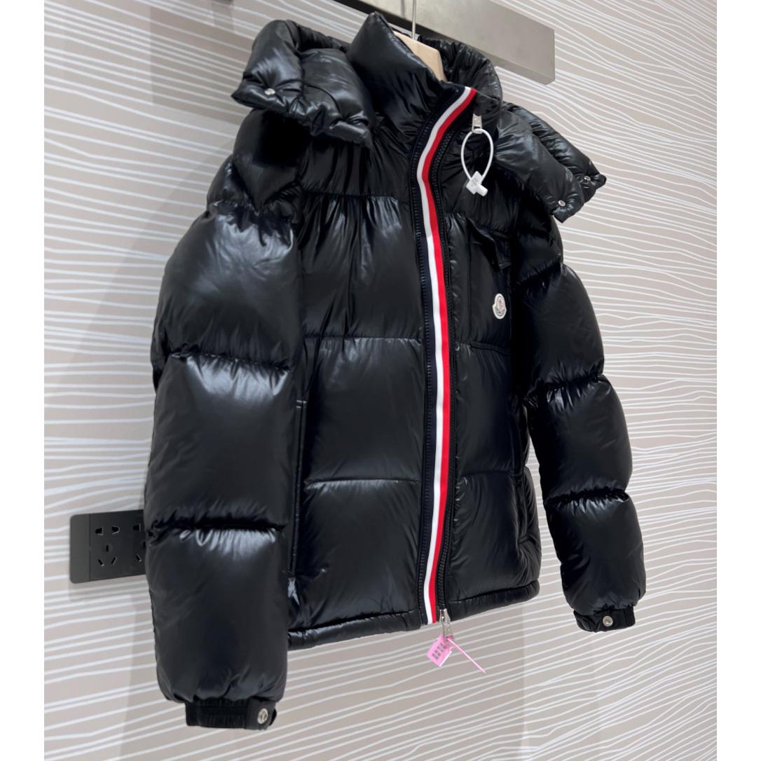 Moncler Montbeliard Short Down Jacket - DesignerGu