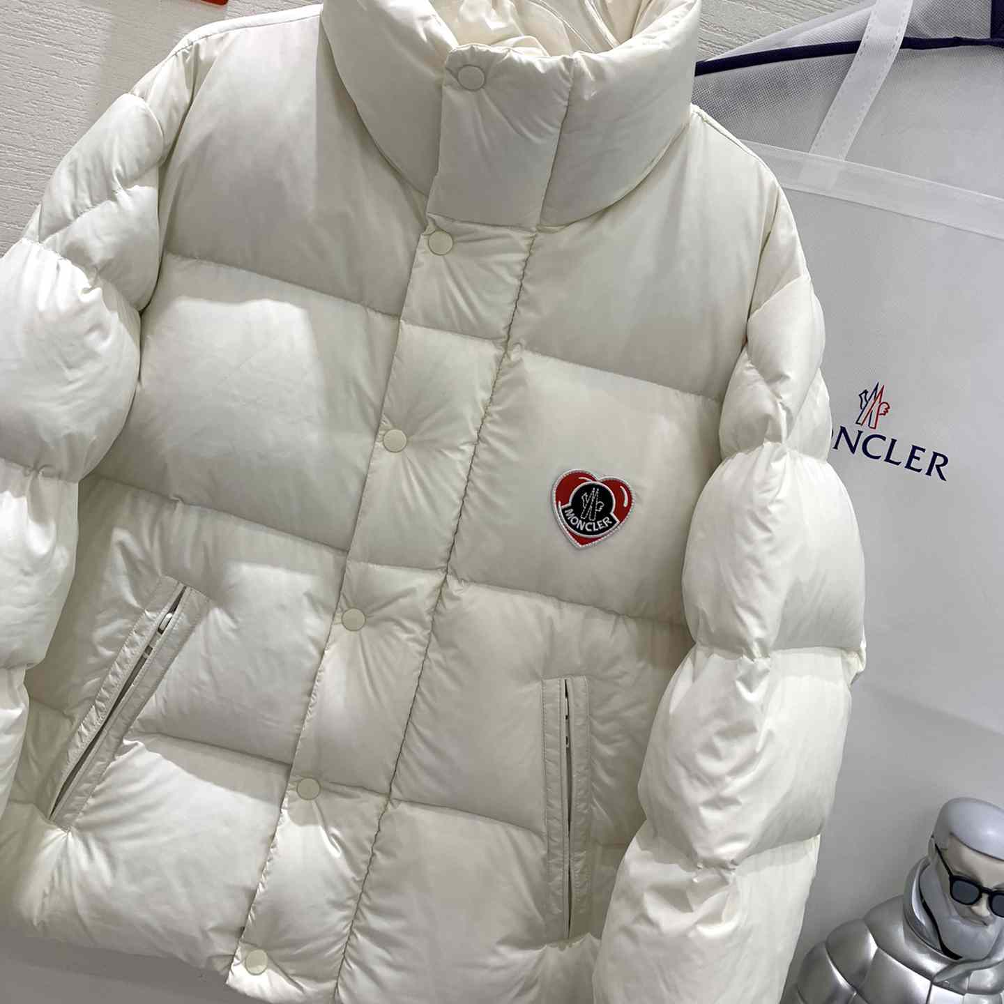 Moncler Misam short down jacket - DesignerGu