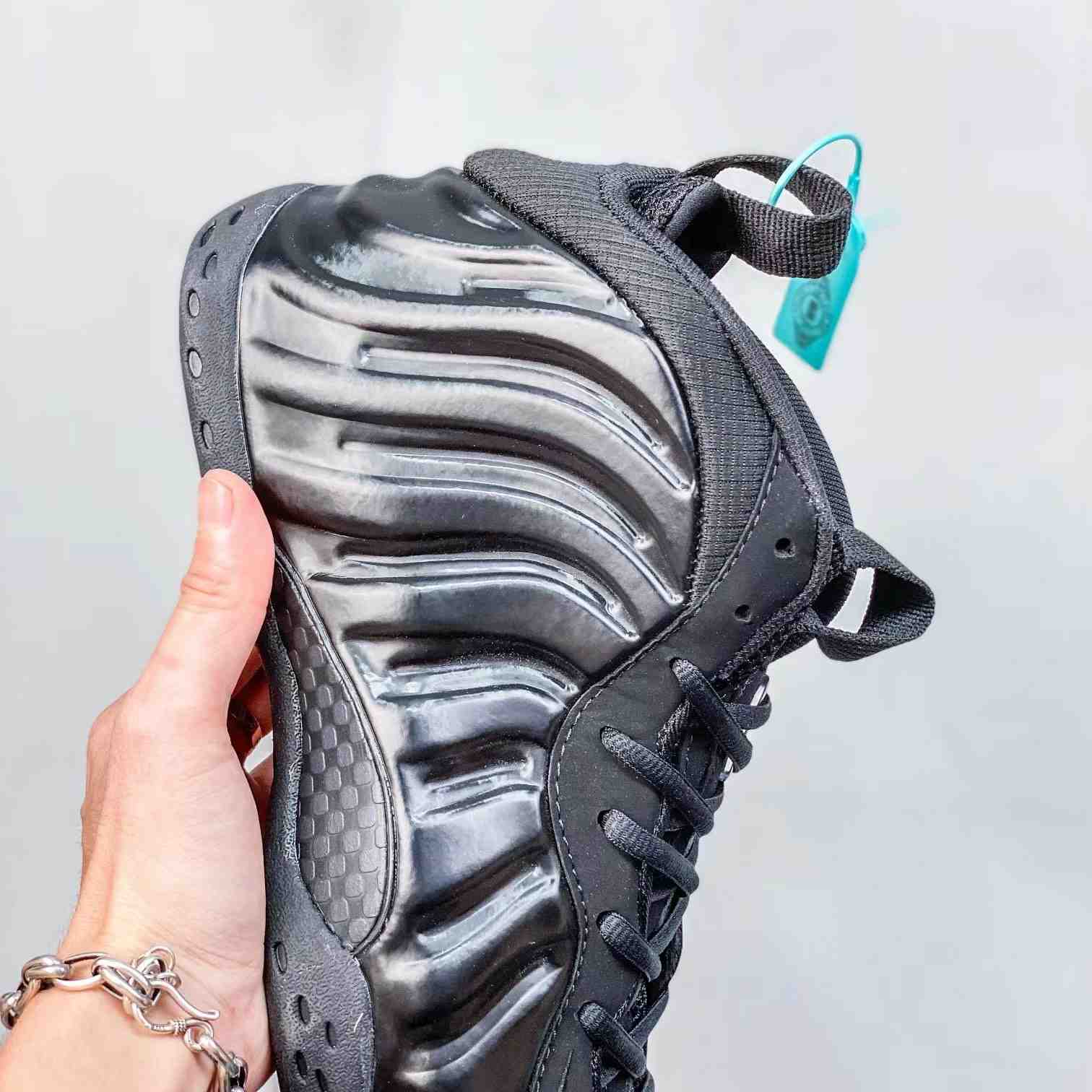 Nike Air Foamposite Pro Sneakers     jxd022a24 - DesignerGu