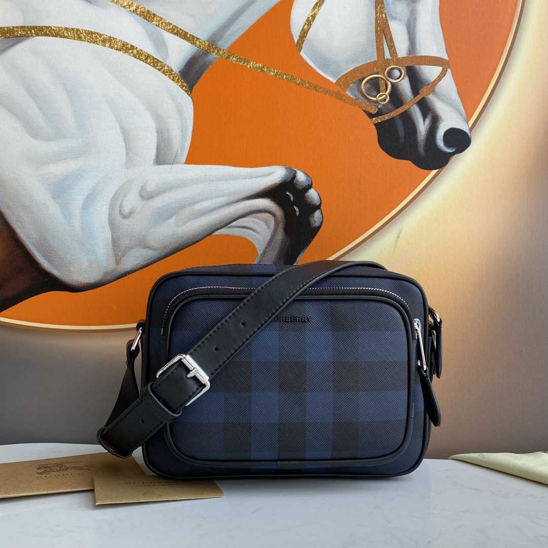 Burberry Leather Paddy Bag - DesignerGu