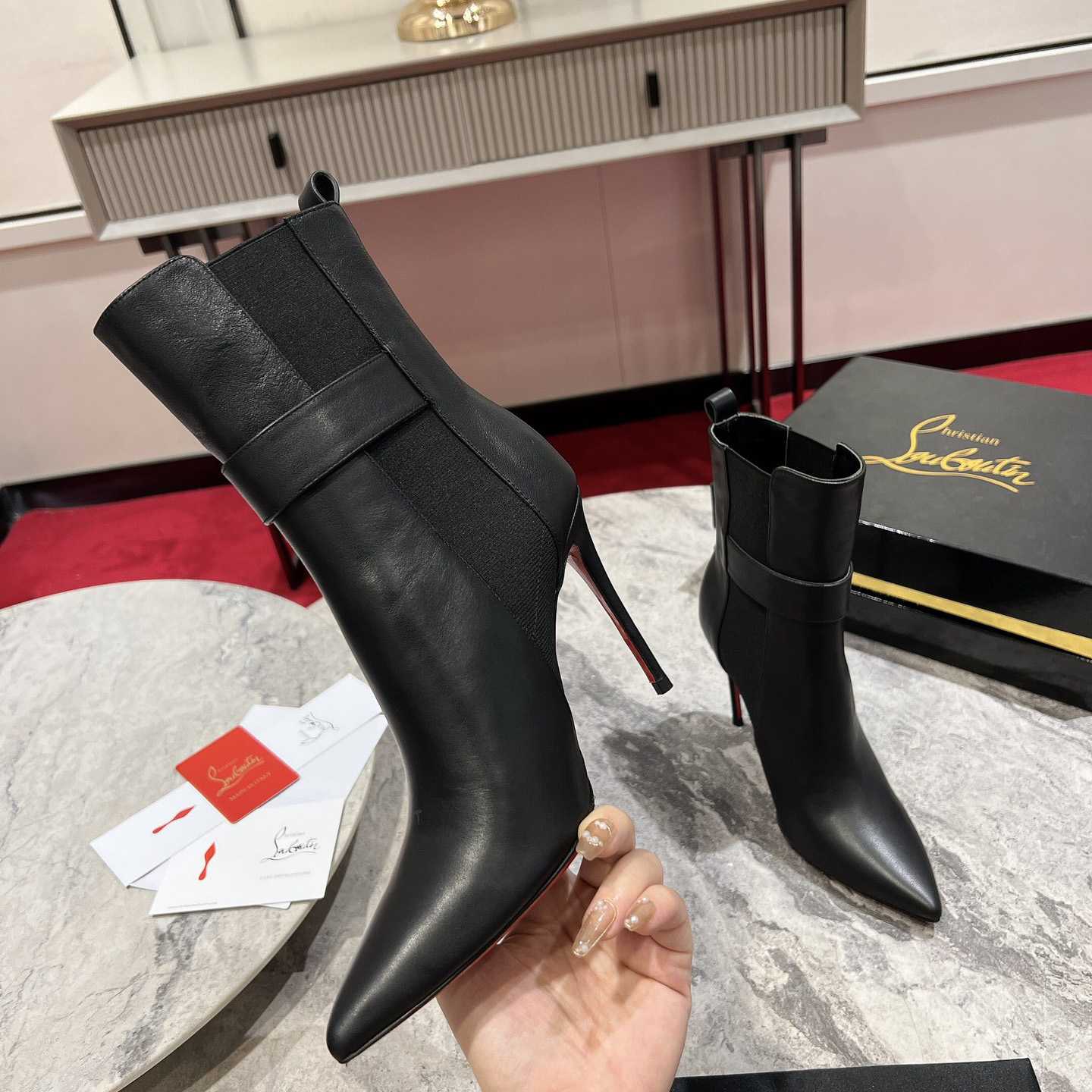 Christian Louboutin Black Cl Chelsea Booty 100 - DesignerGu