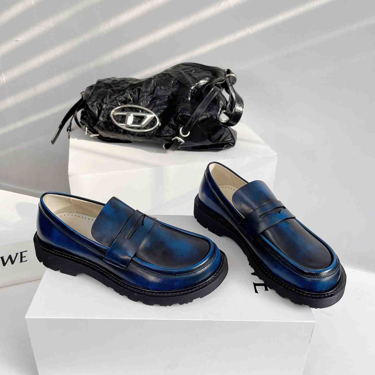 Loewe Blaze Loafer In Bicolour Brushed-off Calfskin - DesignerGu