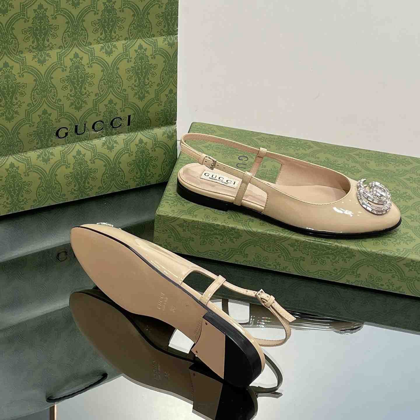 Gucci Women's Ballerina With Double G - DesignerGu