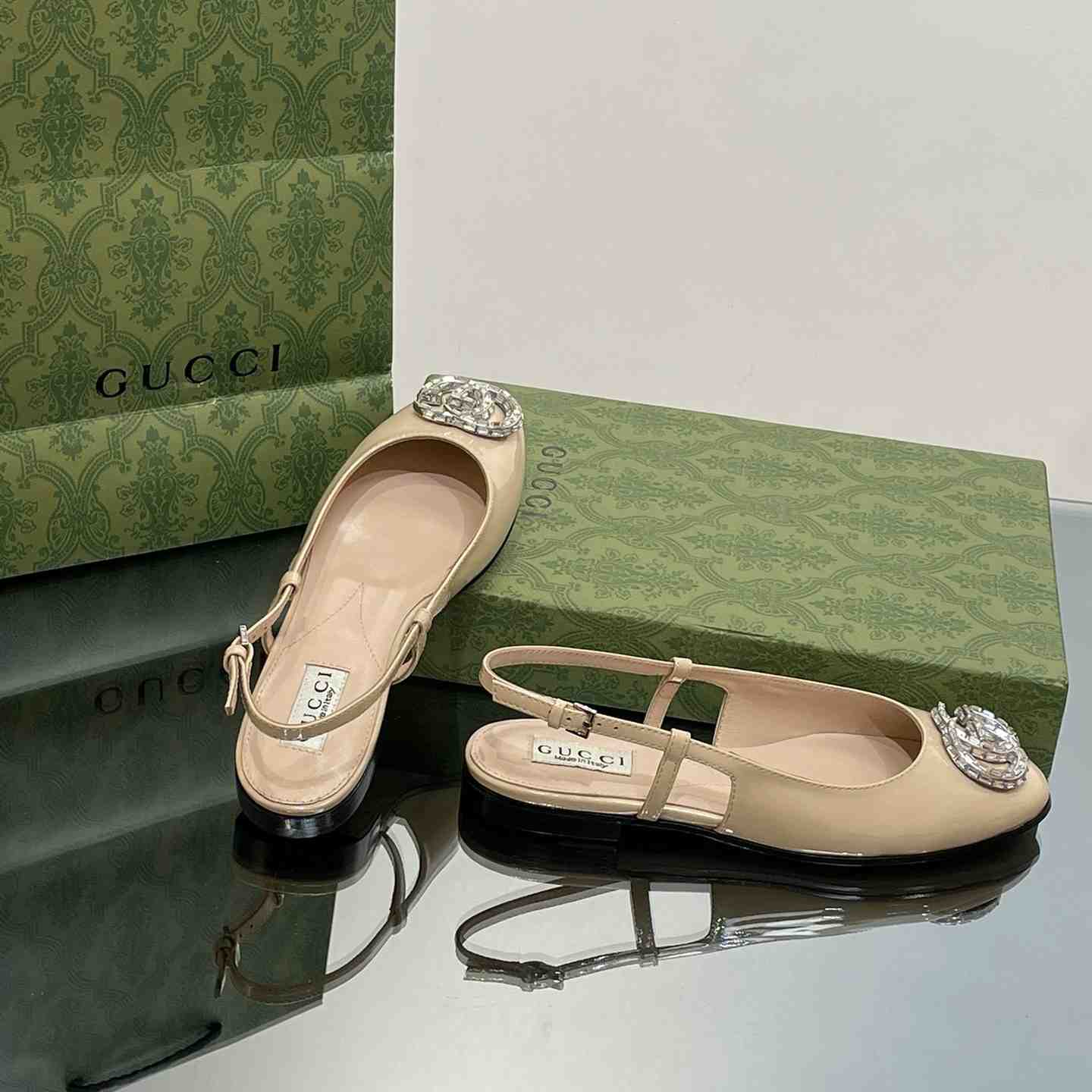 Gucci Women's Ballerina With Double G - DesignerGu