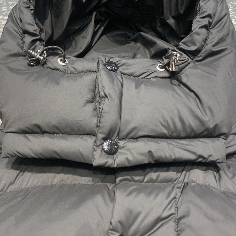 Moncler Vezere Short Down Jacket - DesignerGu