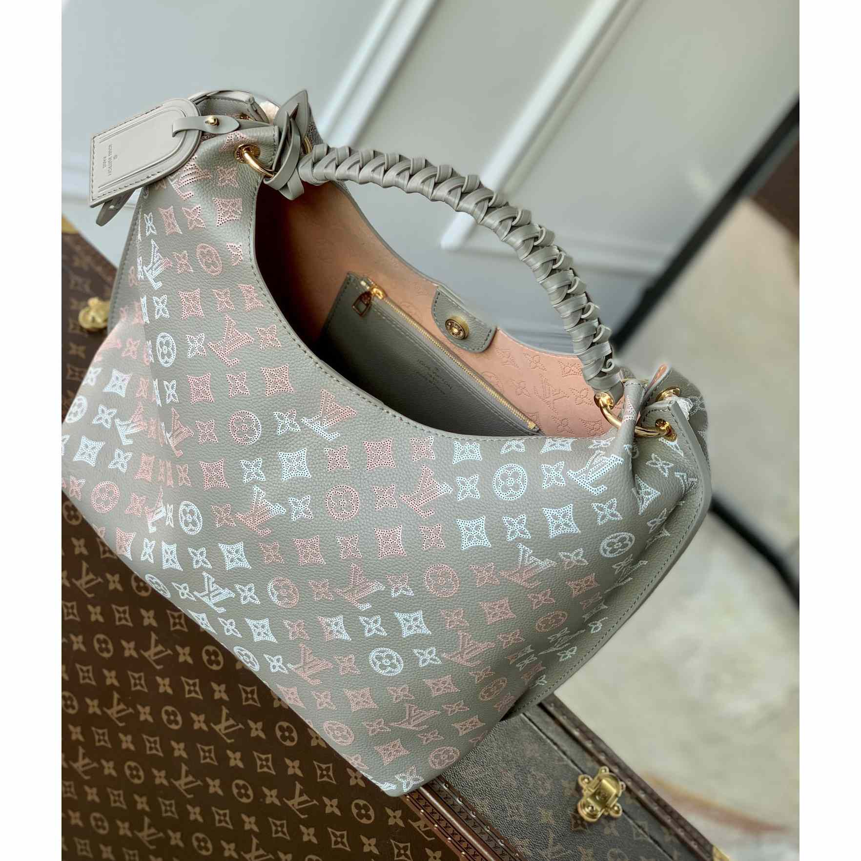 Louis Vuitton Carmel (35×40×17cm)  M23396 - DesignerGu