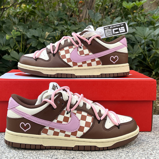 Nike Dunk Low Sneakers      DD1503-124 - DesignerGu