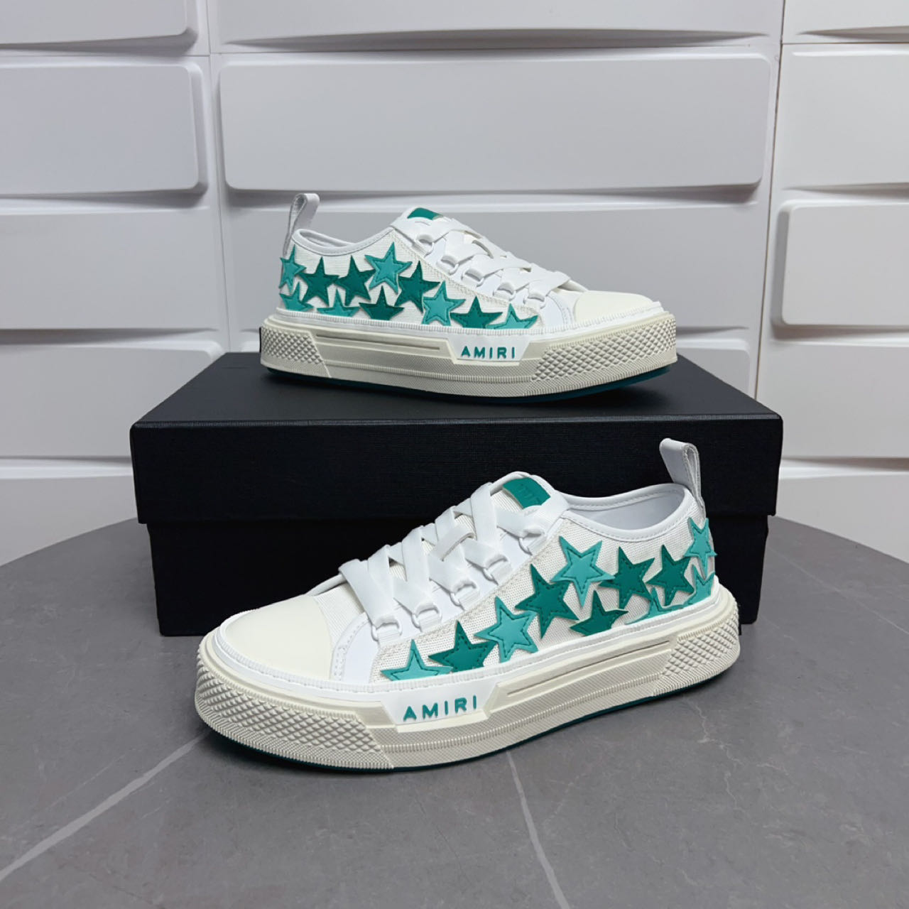 Amiri Stars Court Low Sneakers - DesignerGu