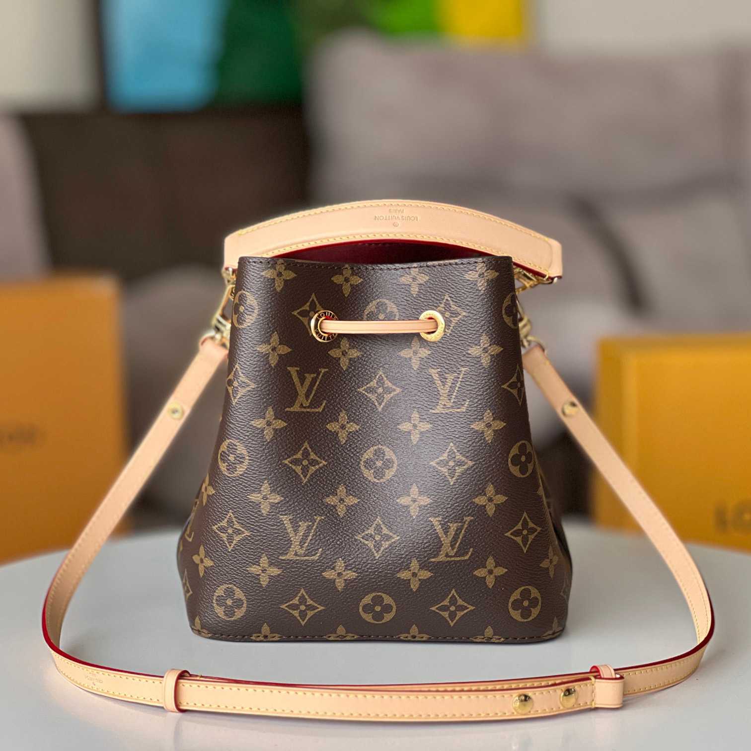 Louis Vuitton Néonoé BB  M46581 - DesignerGu