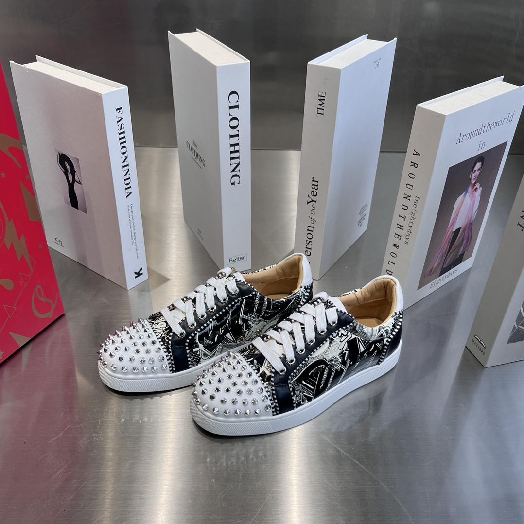 Christian Louboutin Sneakers - DesignerGu