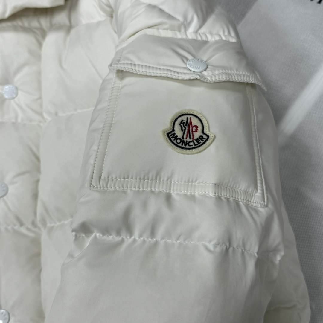 Moncler Vezere Short Down Jacket - DesignerGu