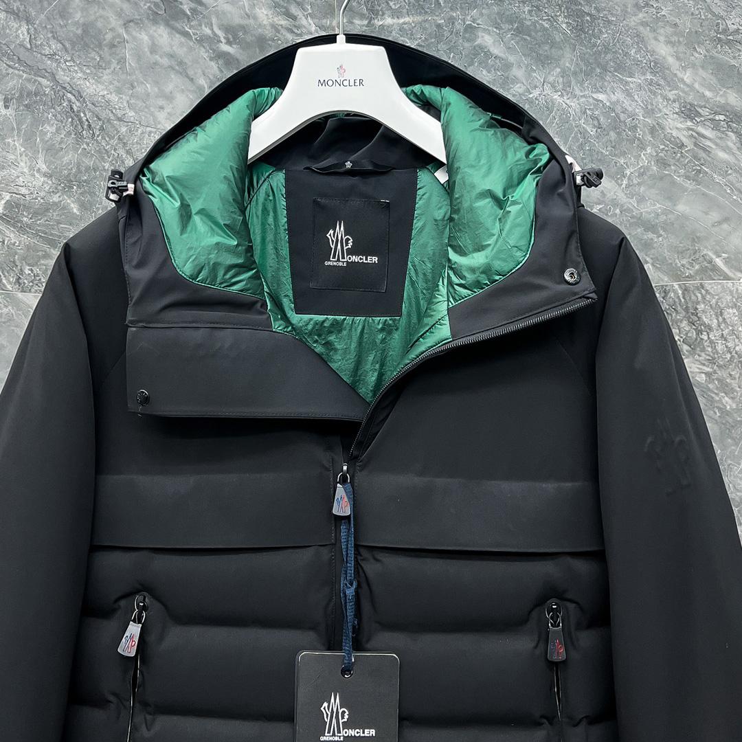 Moncler Short Down Jacket - DesignerGu