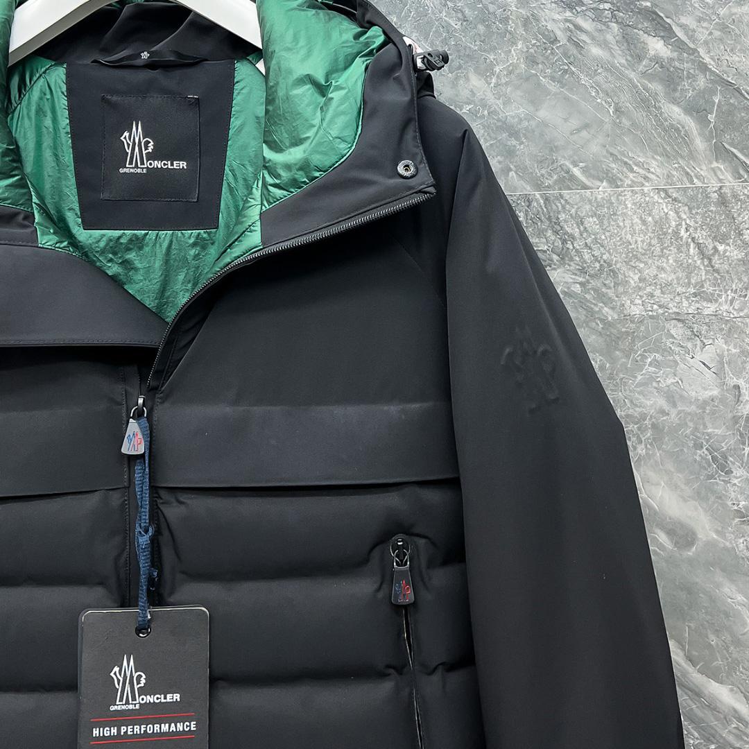 Moncler Short Down Jacket - DesignerGu