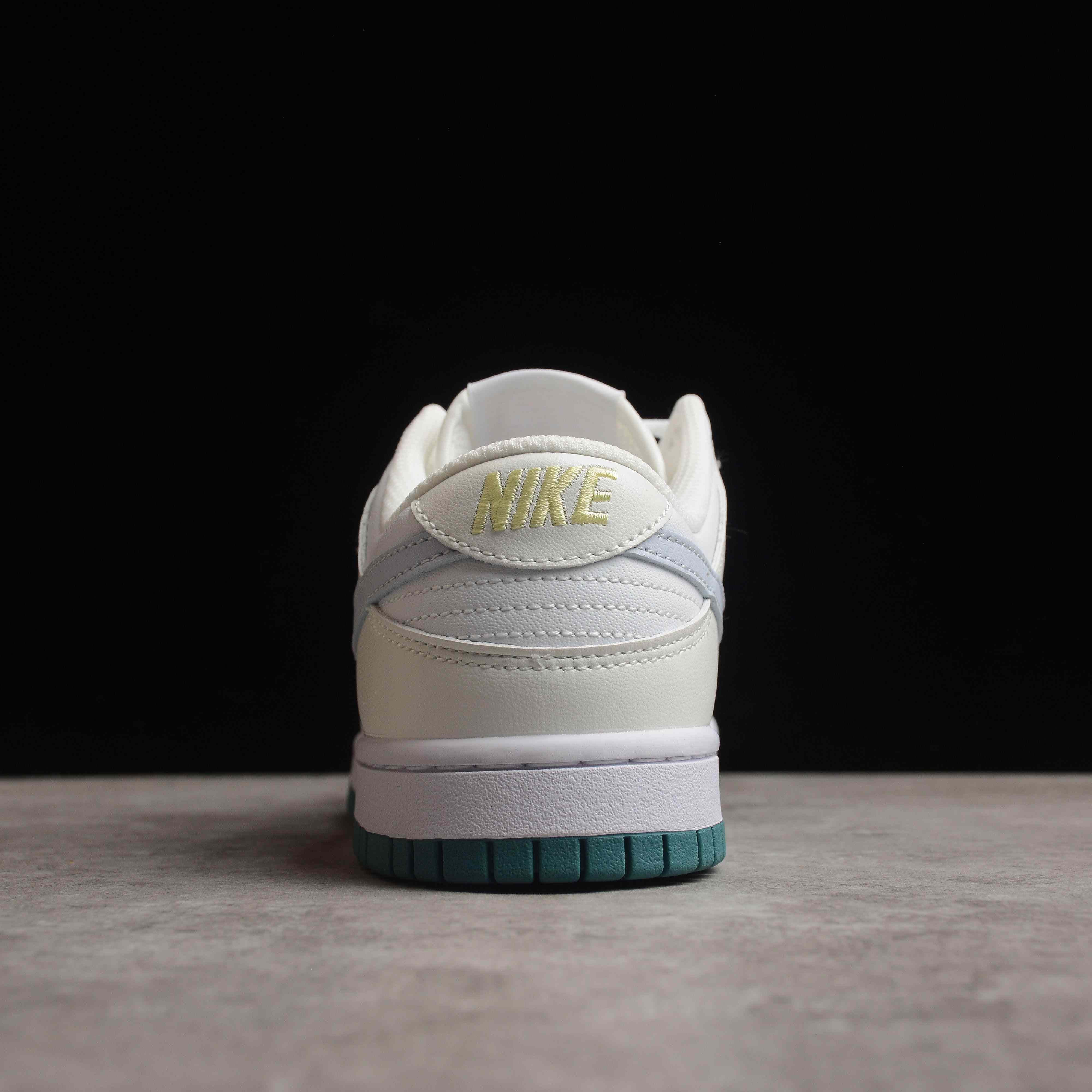 Nike Dunk Low Sneaker     FD9911-10113 - DesignerGu