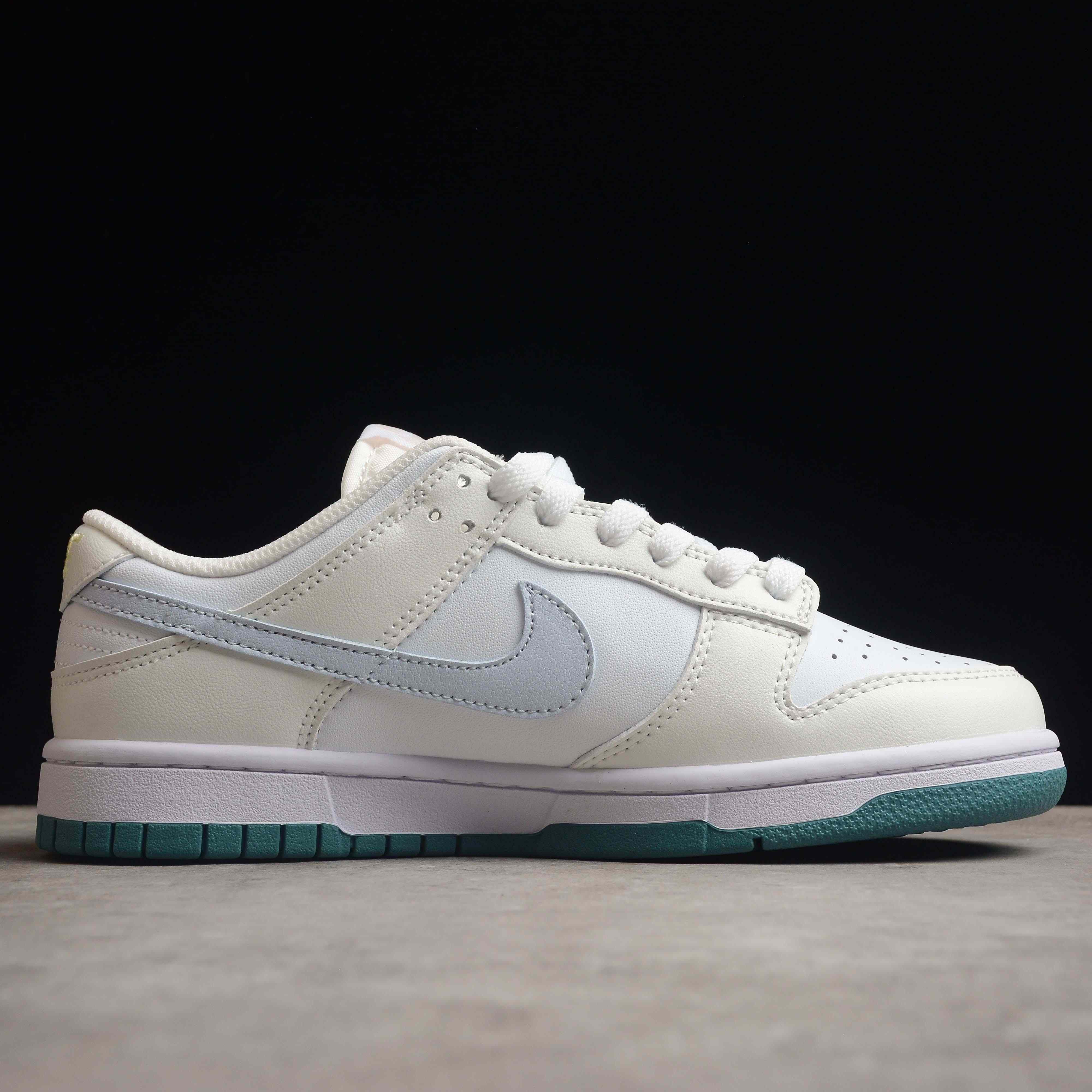 Nike Dunk Low Sneaker     FD9911-10113 - DesignerGu