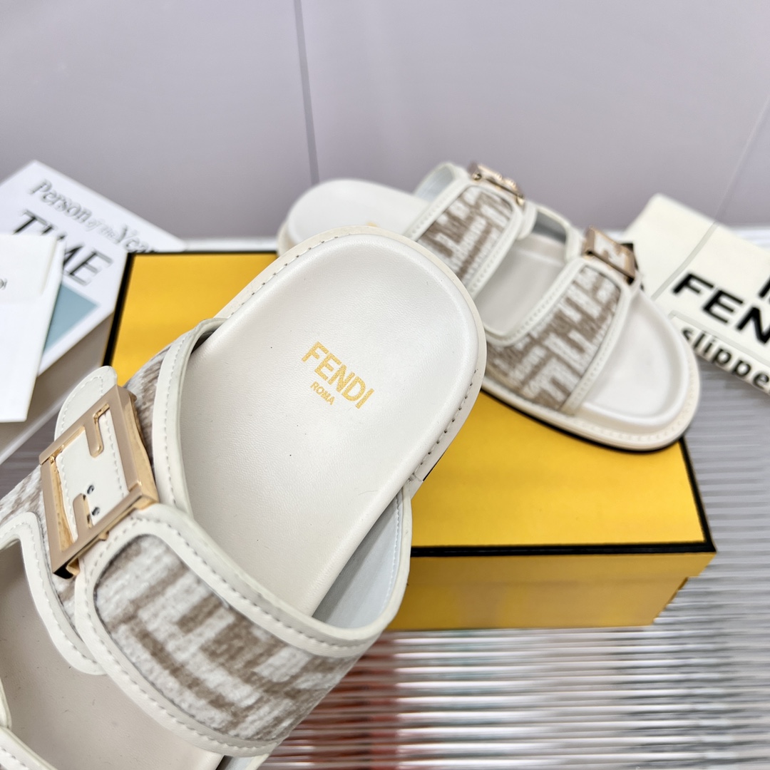 Fendi Feel FF Fabric Slides - DesignerGu