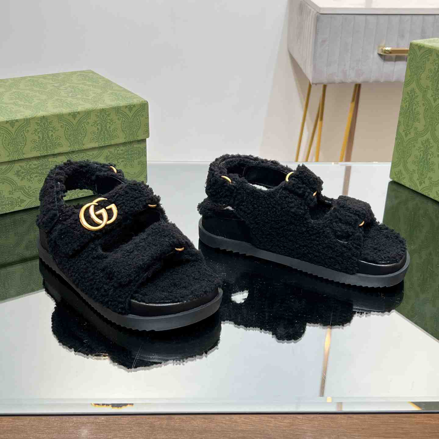 Gucci Women's Double G Sandals - DesignerGu