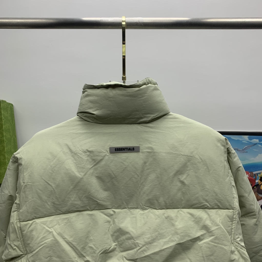 Fear Of God Essential Puffer Jacket - DesignerGu