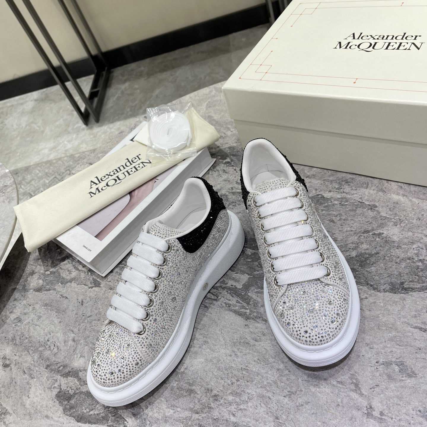 Alexander Mqueen Crystal-embellished Oversized Sneaker In White/Black - DesignerGu