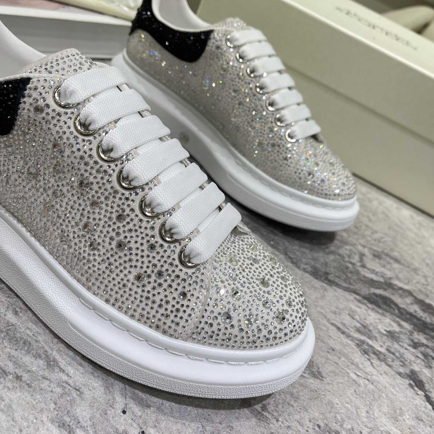 Alexander Mqueen Crystal-embellished Oversized Sneaker In White/Black - DesignerGu