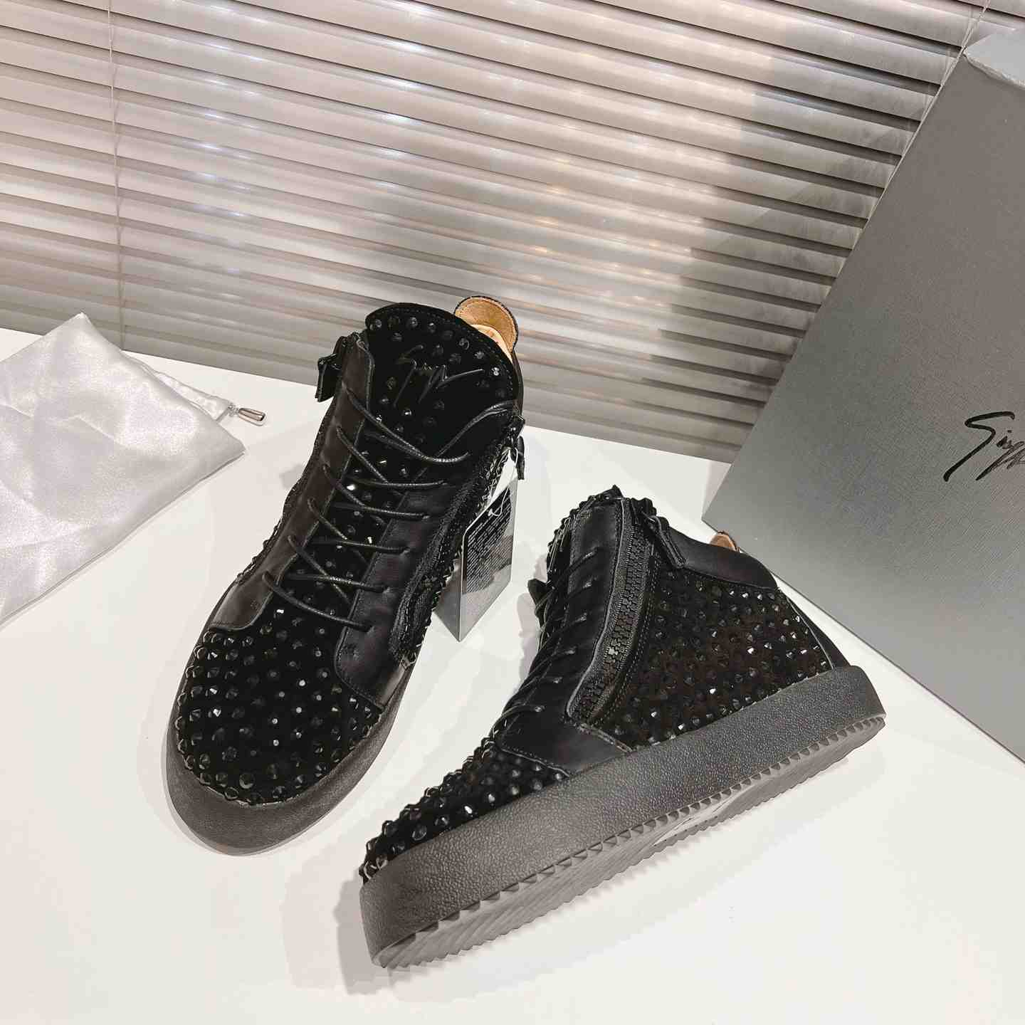 Giuseppe Zanotti Sneakers - DesignerGu