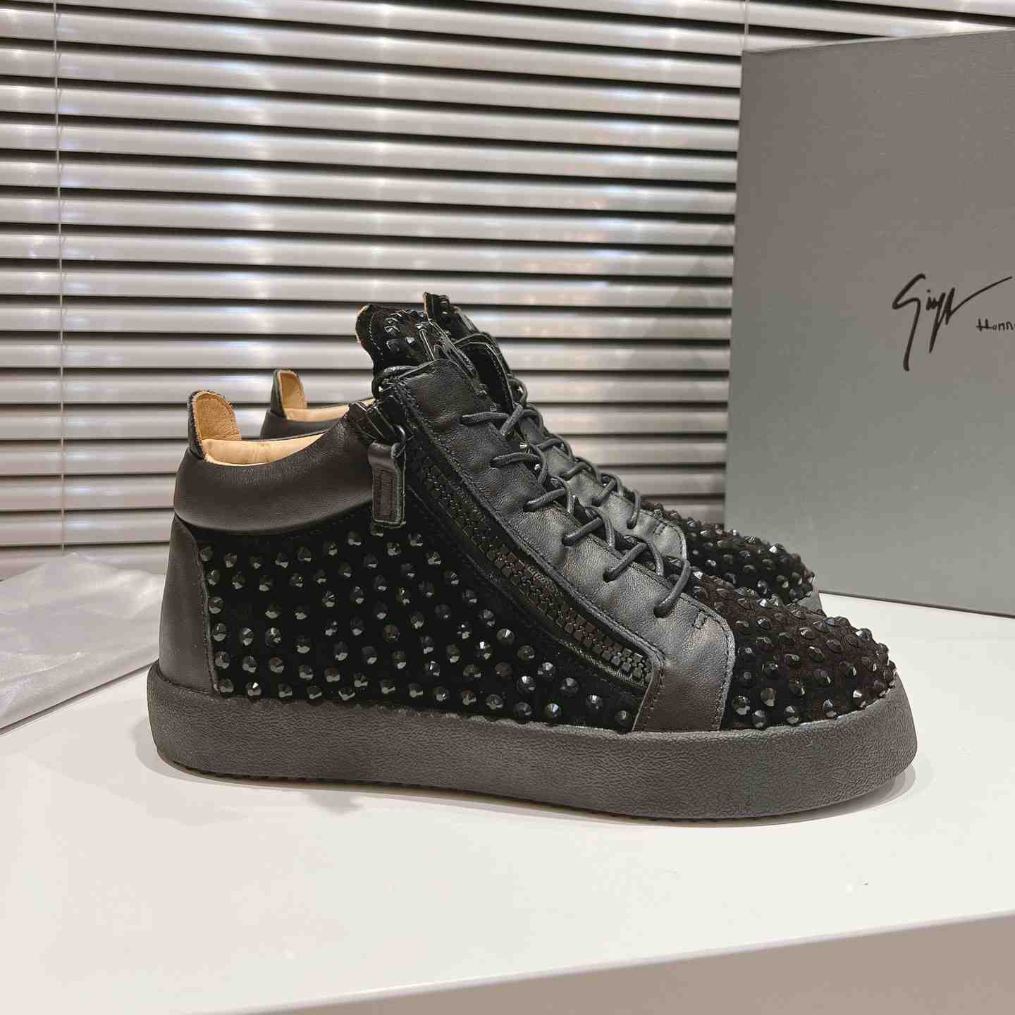 Giuseppe Zanotti Sneakers - DesignerGu