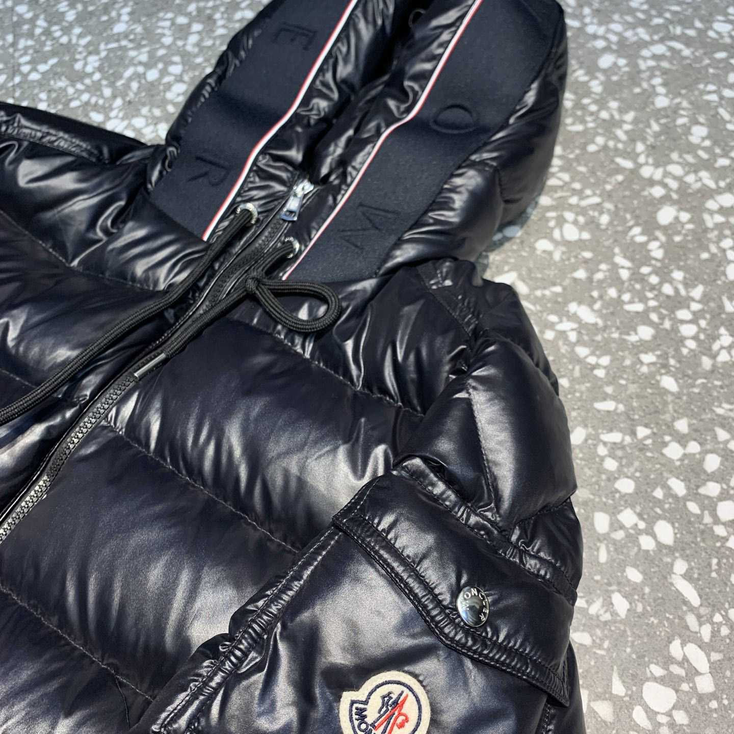 Moncler Pavin Short Down Jacket - DesignerGu