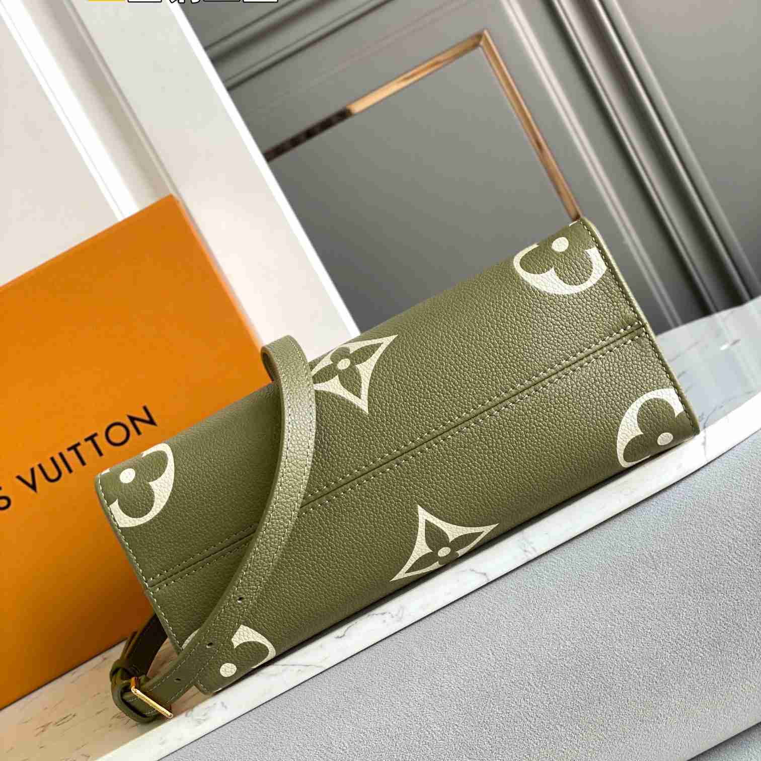 Louis Vuitton OnTheGo PM (25-19-11.5cm)  M46647 - DesignerGu