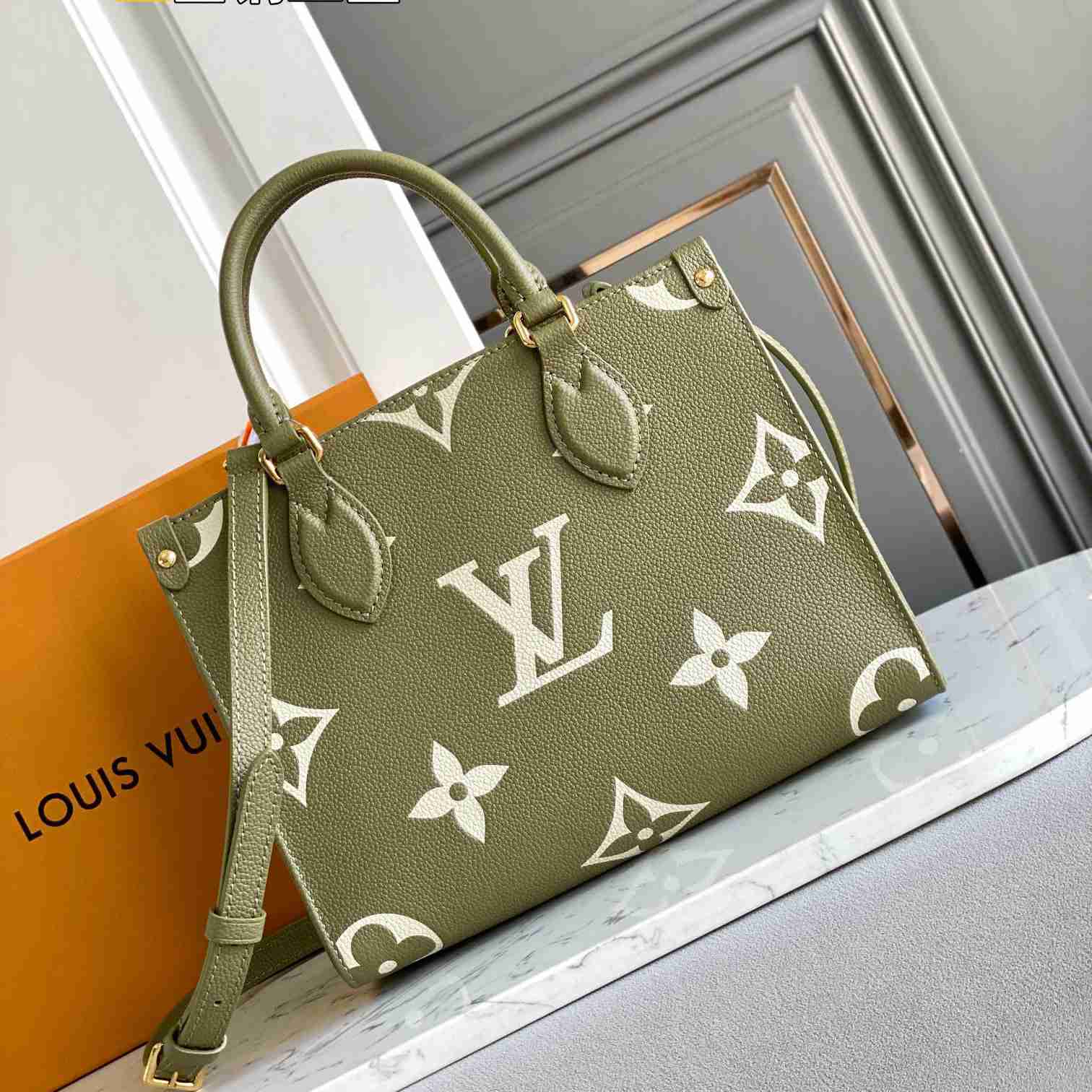 Louis Vuitton OnTheGo PM (25-19-11.5cm)  M46647 - DesignerGu