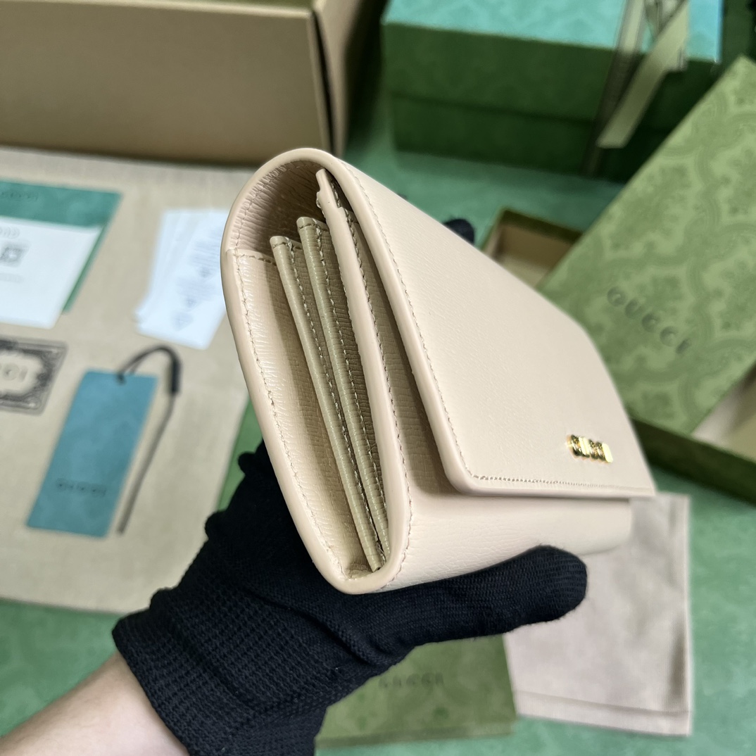 Gucci Continental Wallet With Gucci Script - DesignerGu