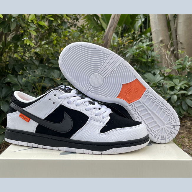 Tightbooth x Nike SB Dunk Low Sneaker      FD2629-100 - DesignerGu