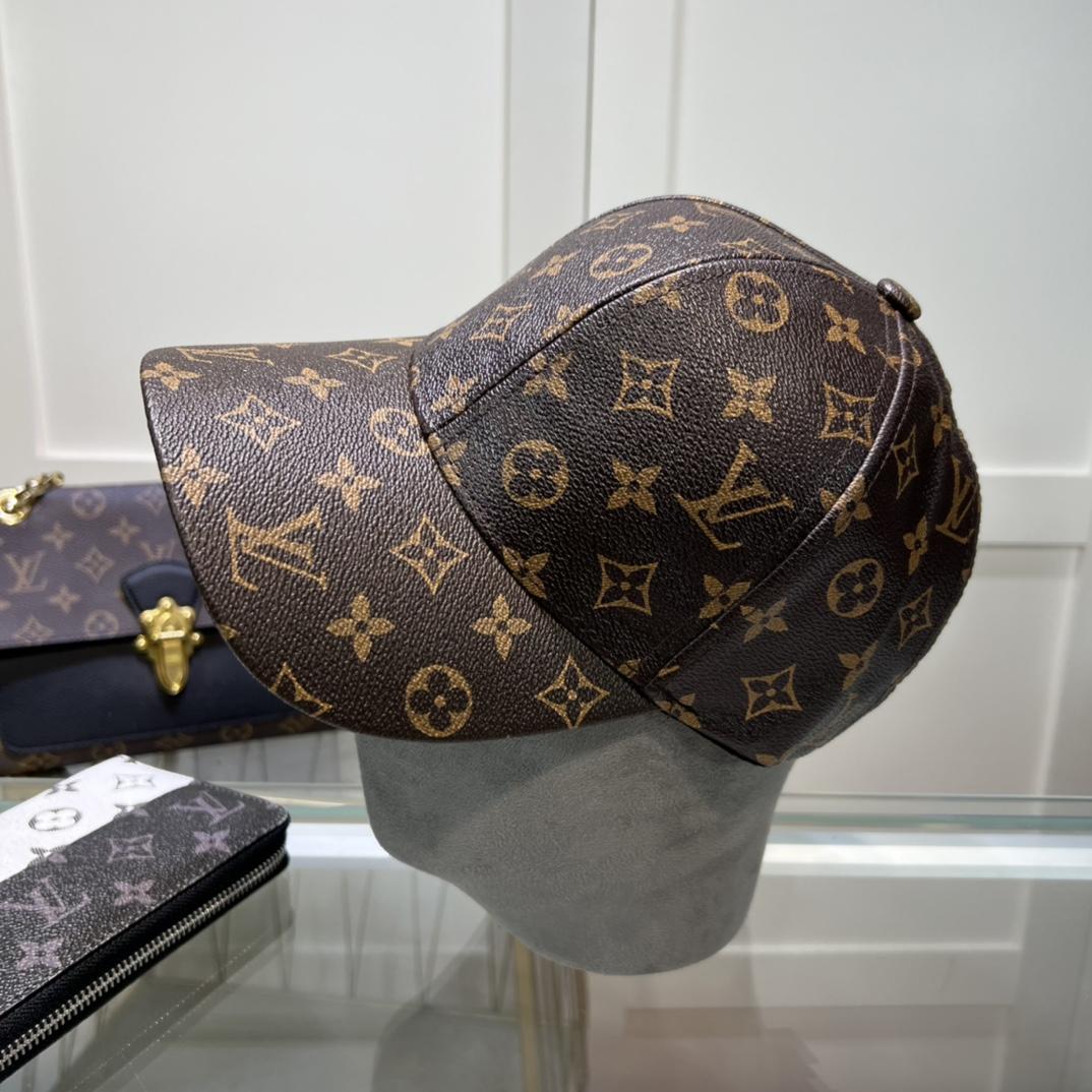 Louis Vuitton Monogram Cap - DesignerGu