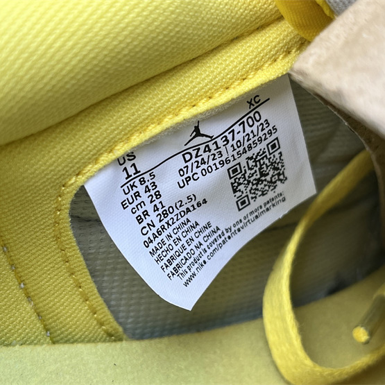 Travis Scott x Air Jordan 1 Low Canary Sneaker      DZ4137-700 - DesignerGu