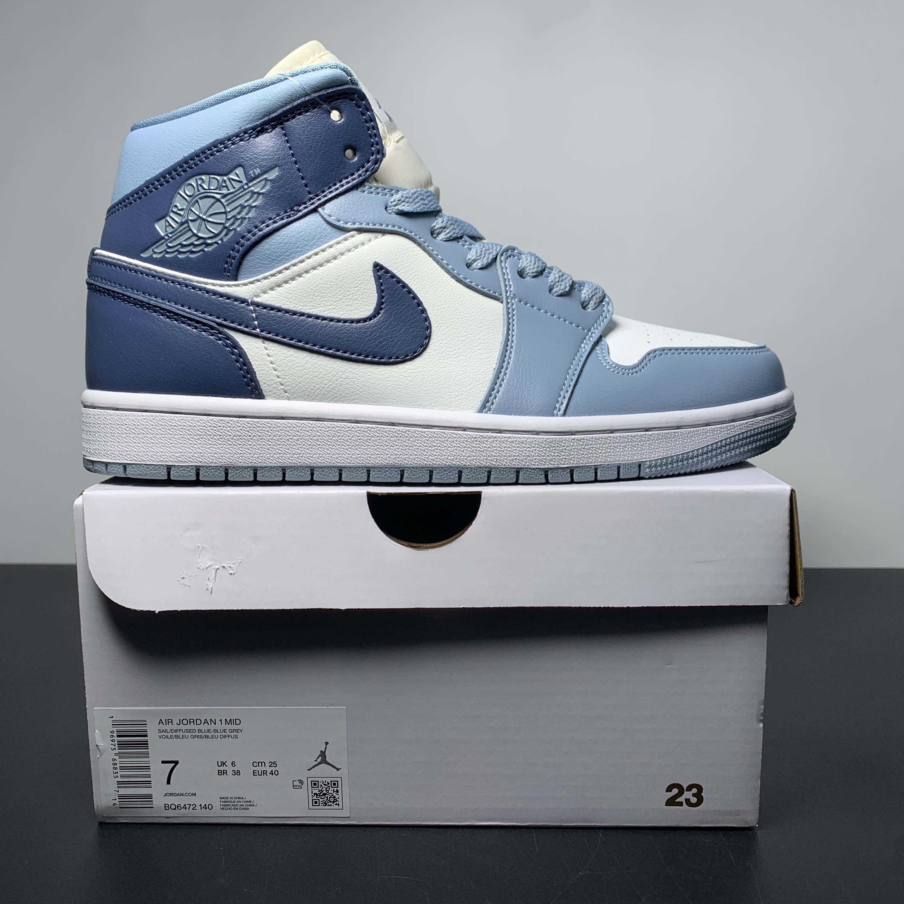 Air Jordan 1 Mid  Sneaker      BQ6472-140 - DesignerGu