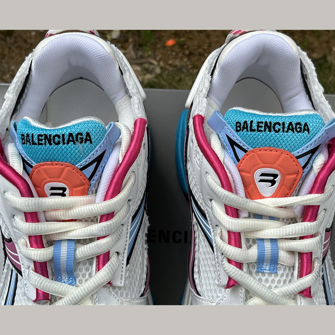 Balenciaga Runner Sneaker  - DesignerGu