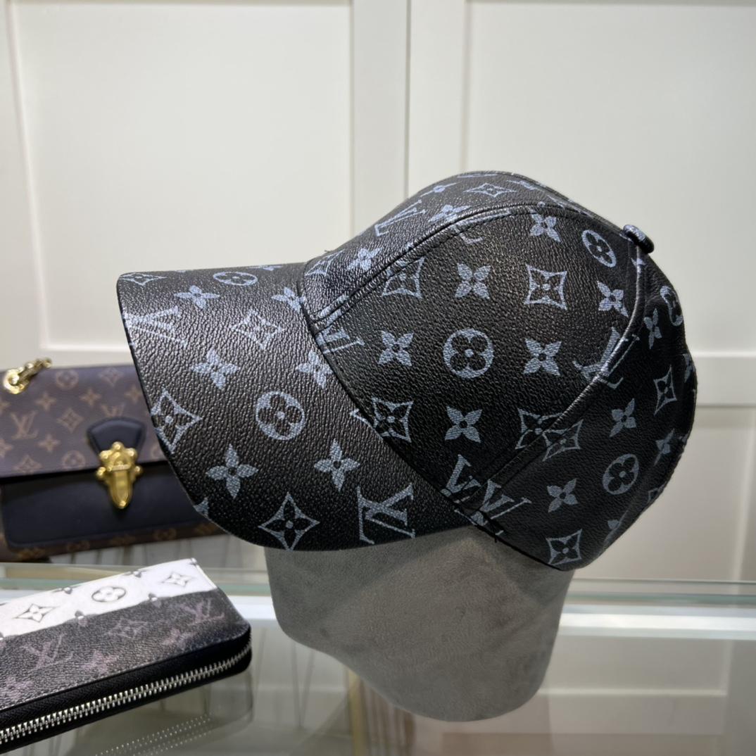 Louis Vuitton Monogram Cap - DesignerGu