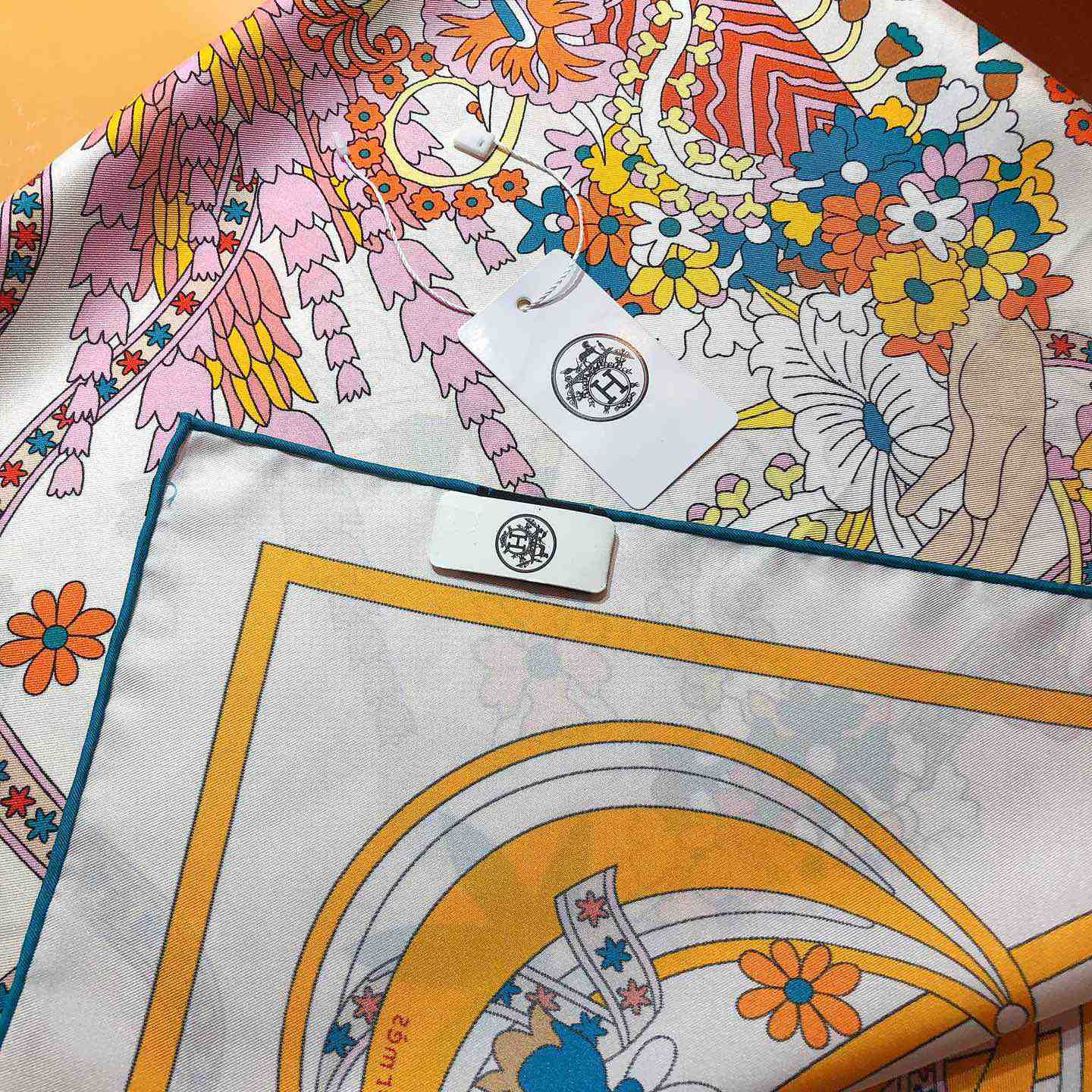 Hermes La Danse Du Printemps Scarf   90cm - DesignerGu