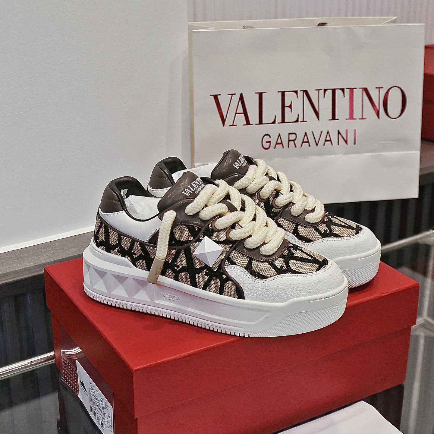 Valenti Garavani One Stud Jacquard Sneakers - DesignerGu