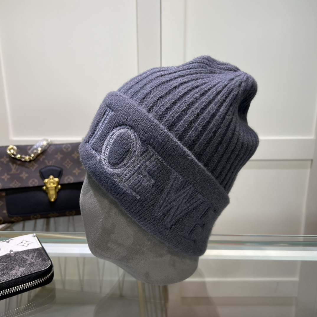 Loewe Beanie In Wool - DesignerGu