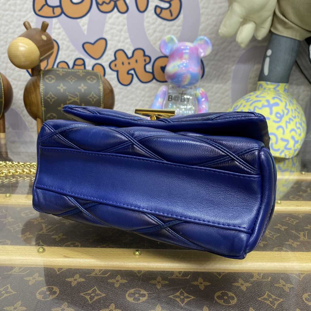 Louis Vuitton GO-14 MM   M23682 - DesignerGu