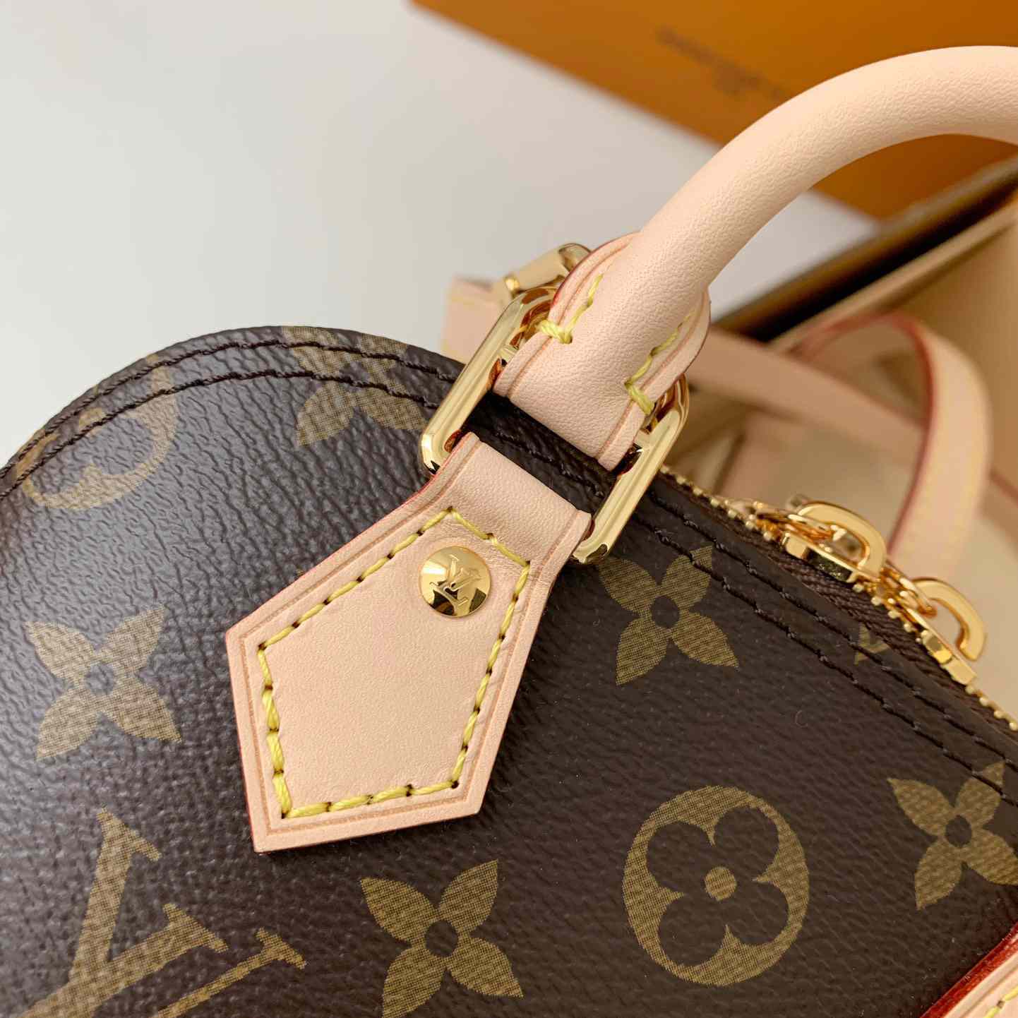 Louis Vuitton Nano Alma   M82717 - DesignerGu