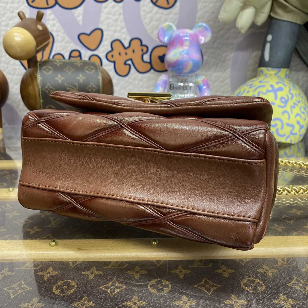 Louis Vuitton GO-14 MM   M23601 - DesignerGu