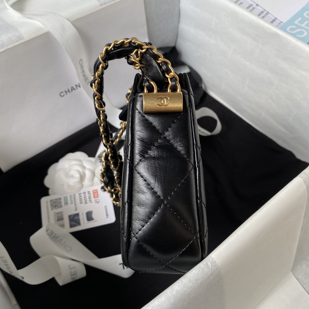 Chanel Aged Calfskin Quilted Small Chanel 19 Hobo  (12×20.5×4.5cm) - DesignerGu