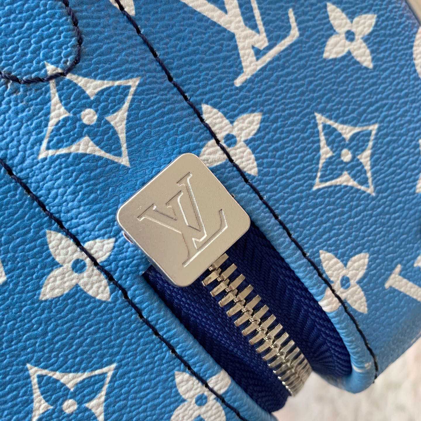 Louis Vuitton Horizon Clouds Monogram 55 Blue - DesignerGu