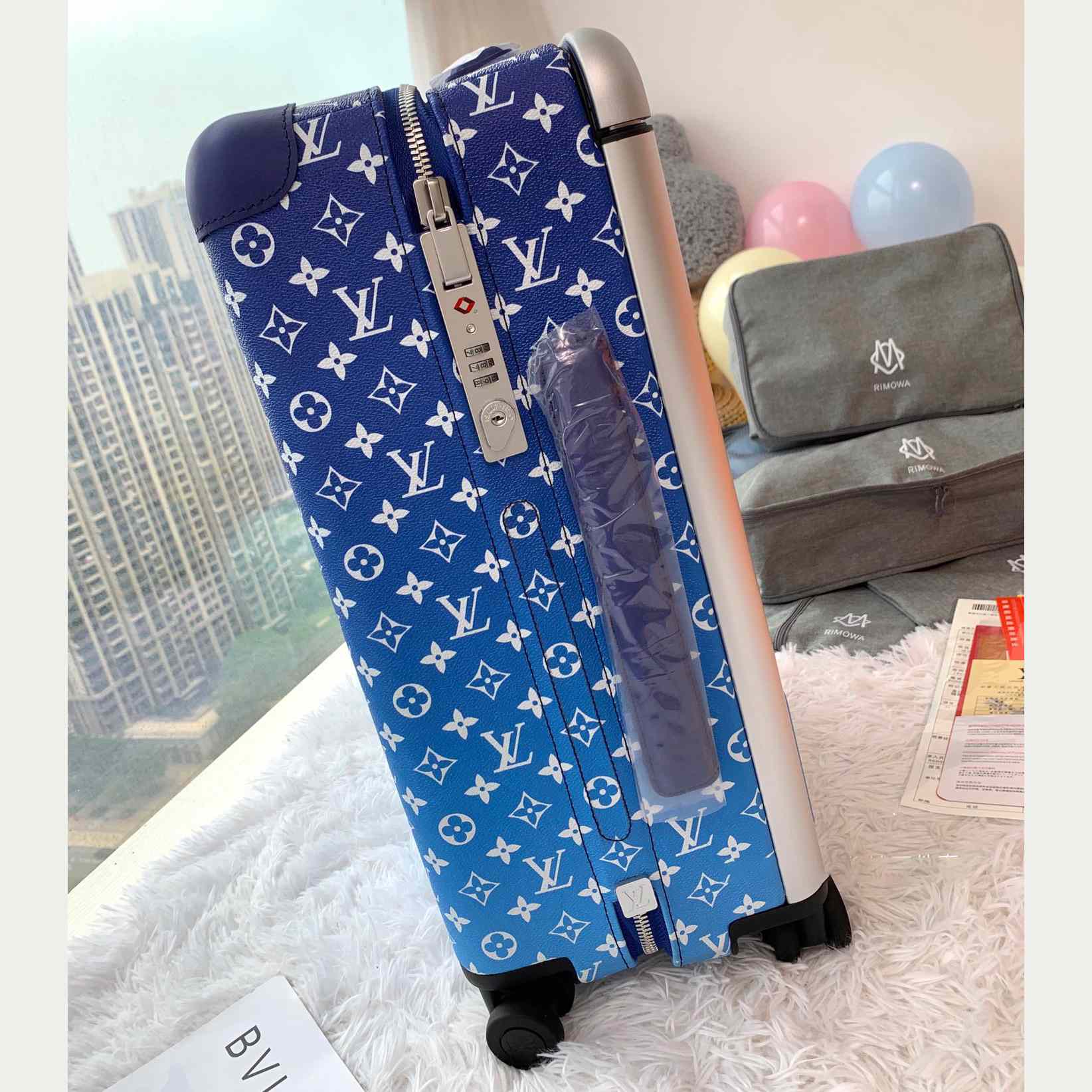 Louis Vuitton Horizon Clouds Monogram 55 Blue - DesignerGu