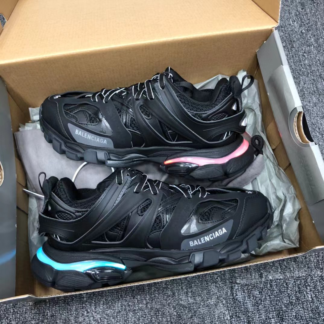 Balenciaga Track Sneaker   LED - DesignerGu