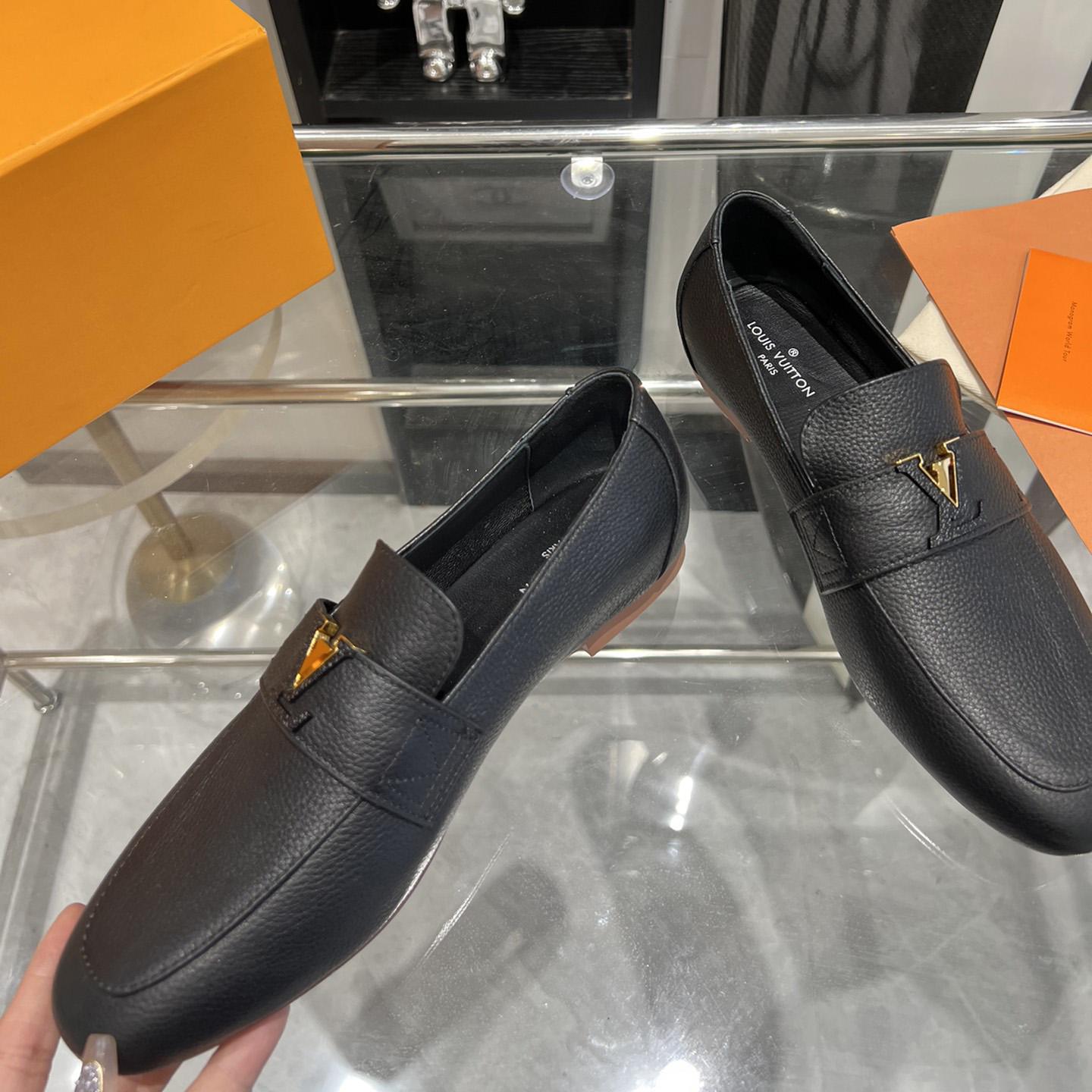 Louis Vuitton LV Capri Loafer - DesignerGu