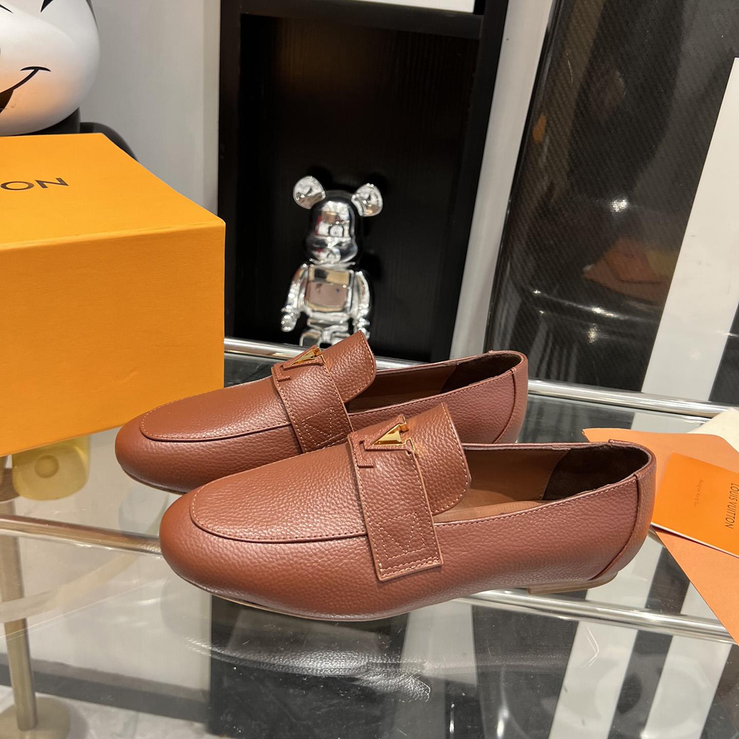 Louis Vuitton LV Capri Loafer - DesignerGu